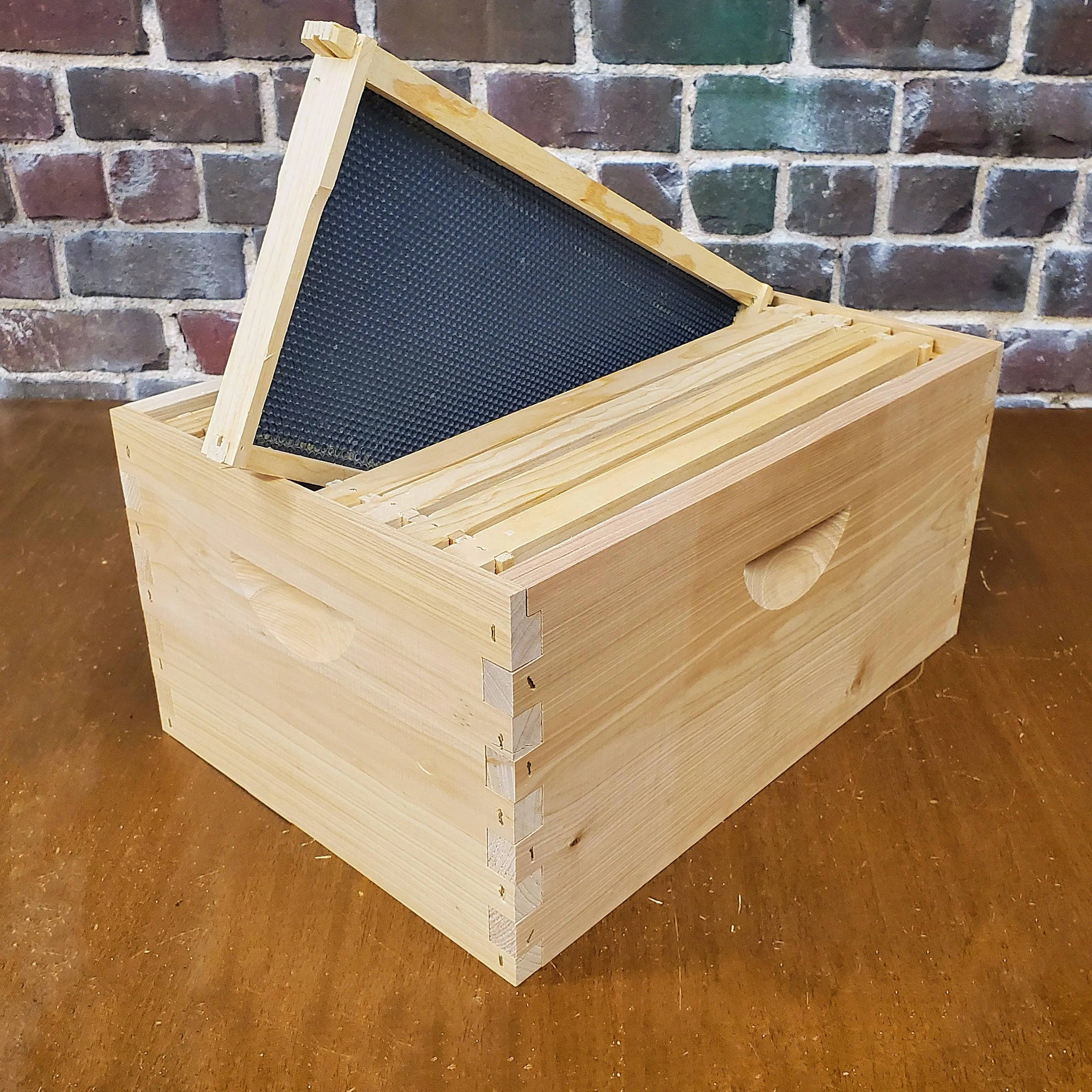 8-Frame Double Deep Box Hive Kit