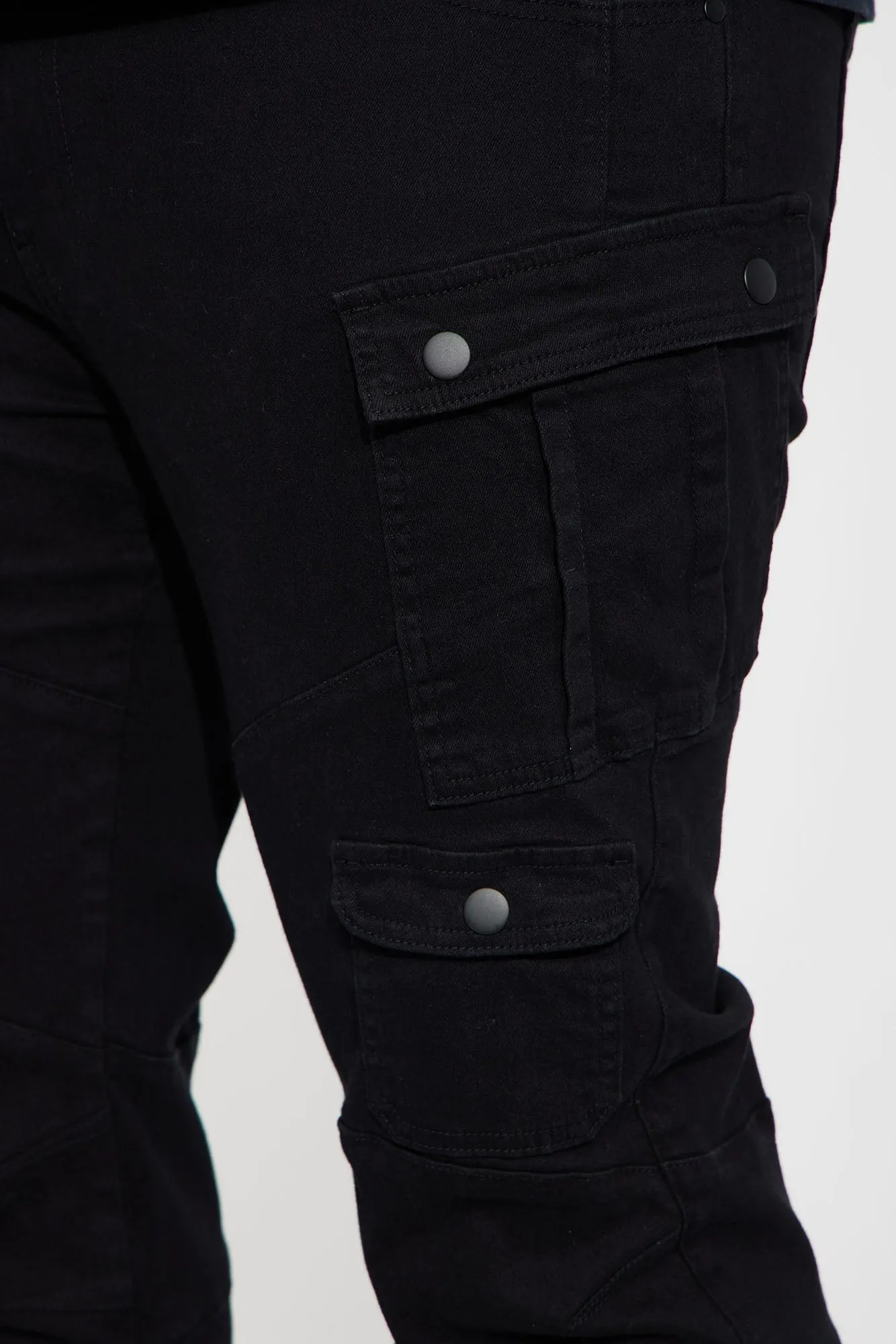 Always On The Go Cargo Skinny Jeans - Black