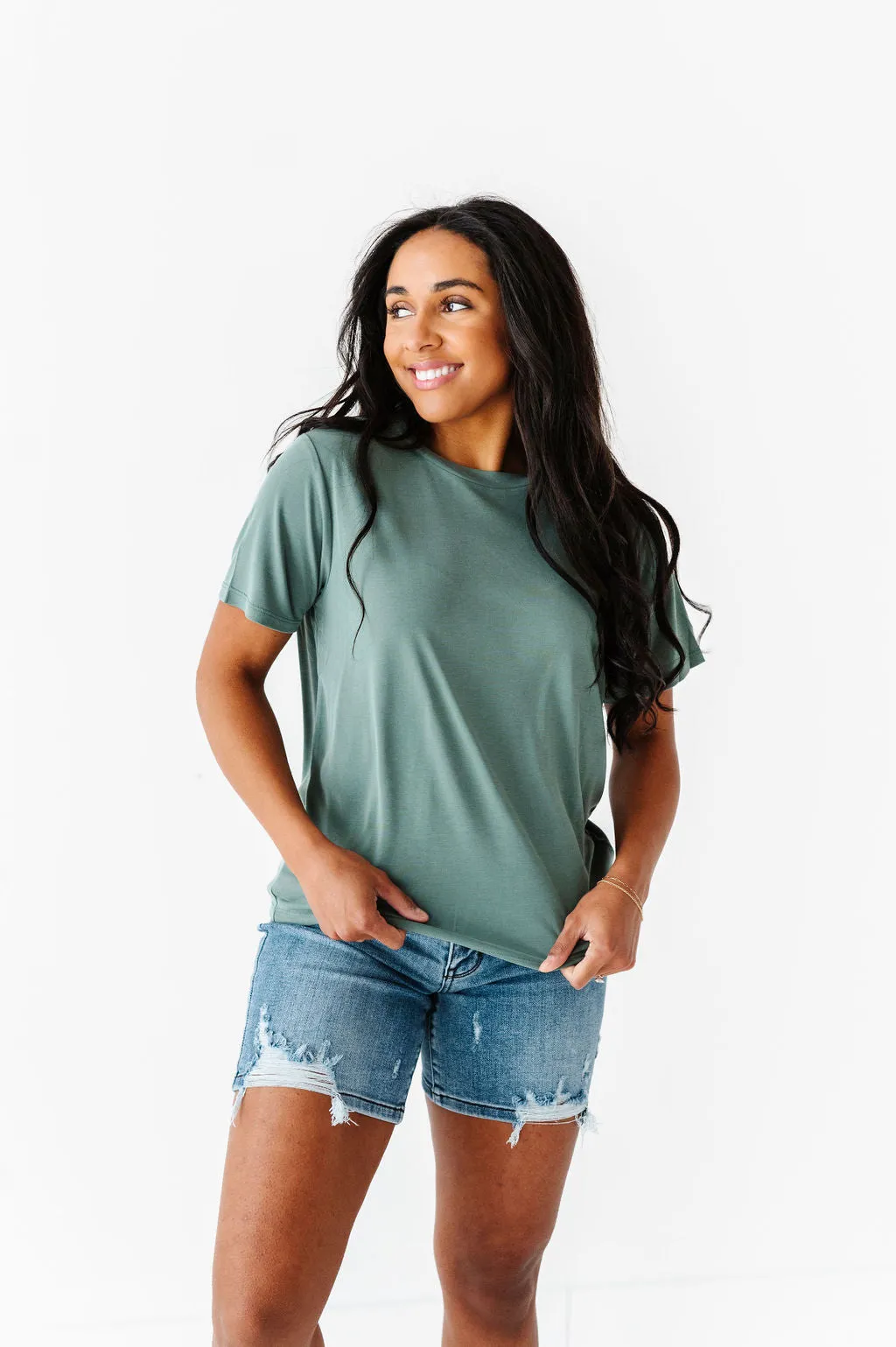 Bryden Basic Tee in Gray Green