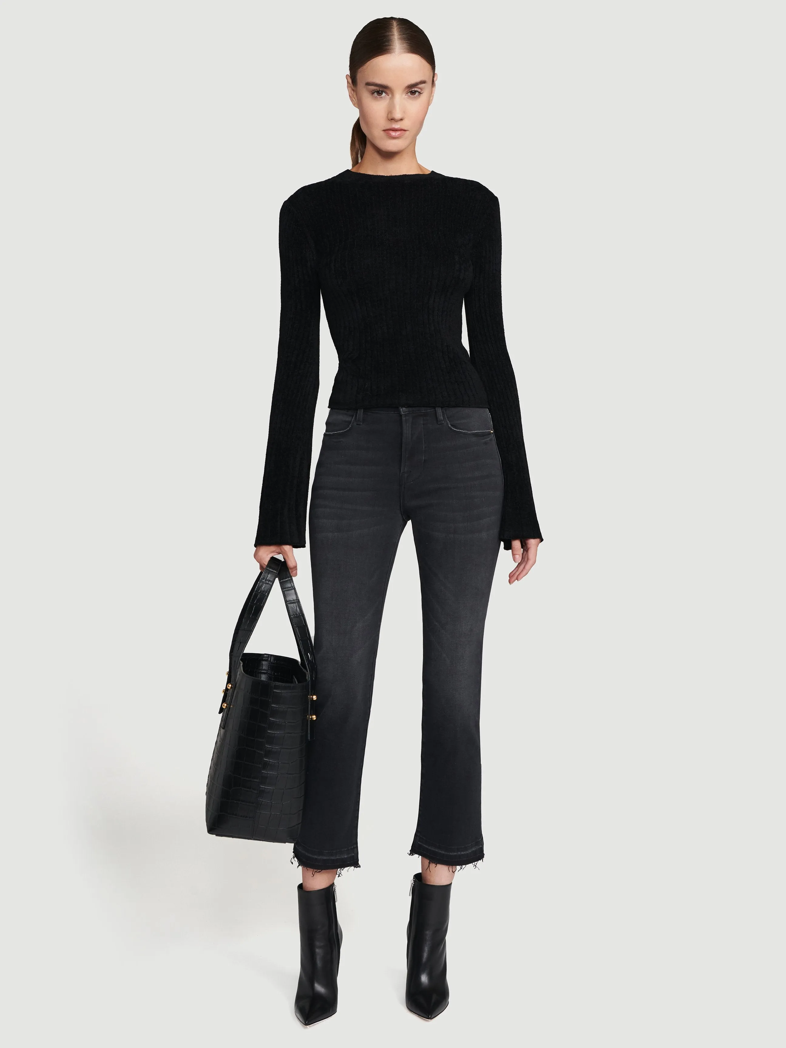 Chenille Bell Sleeve -- Noir