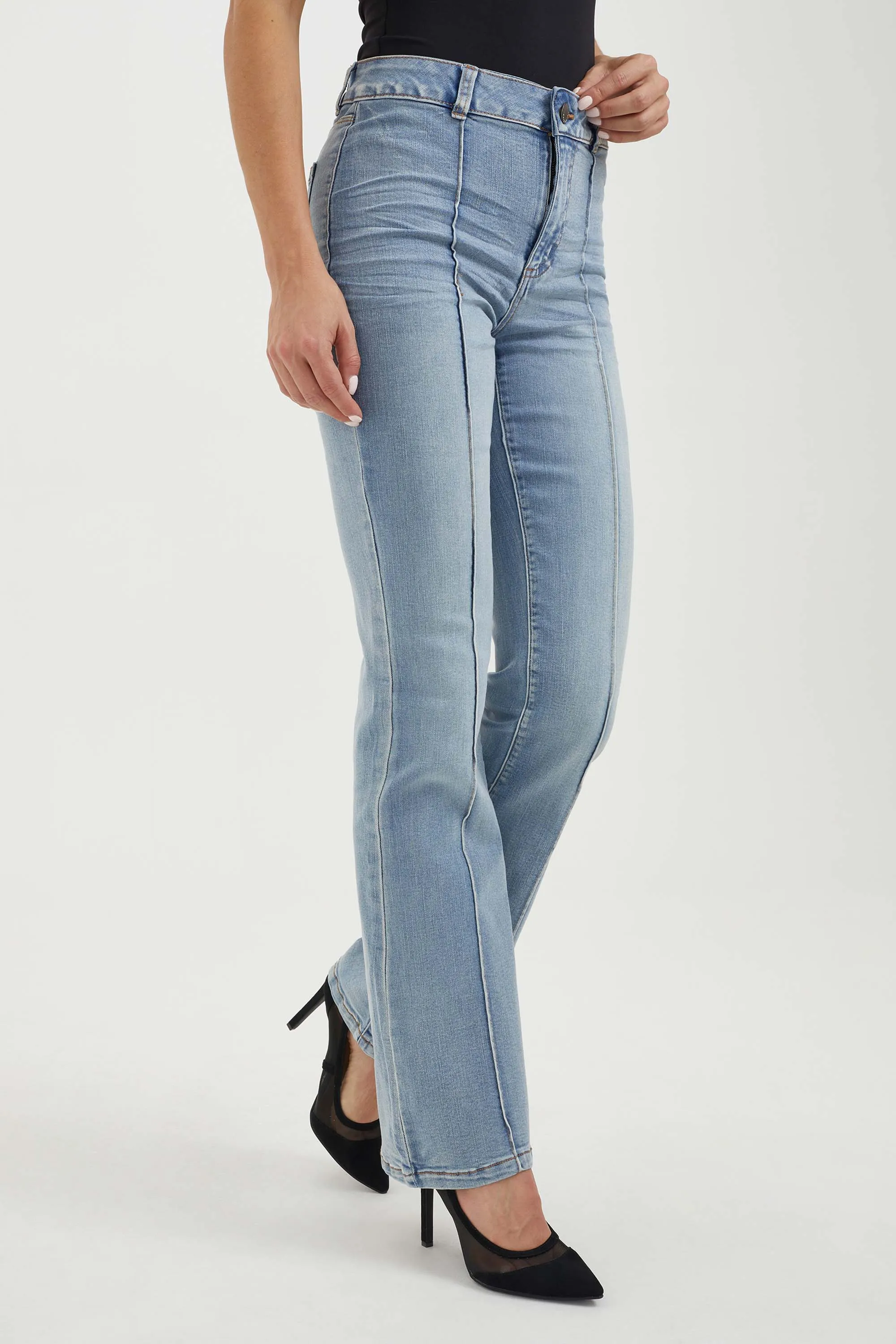 High-waisted Stevie jeans and flared leg